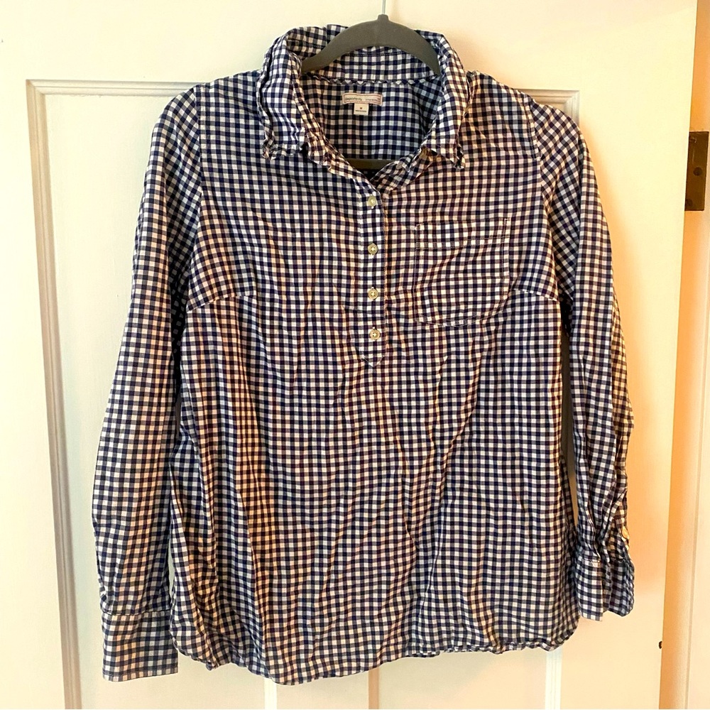 Gap maternity navy gingham button down medium